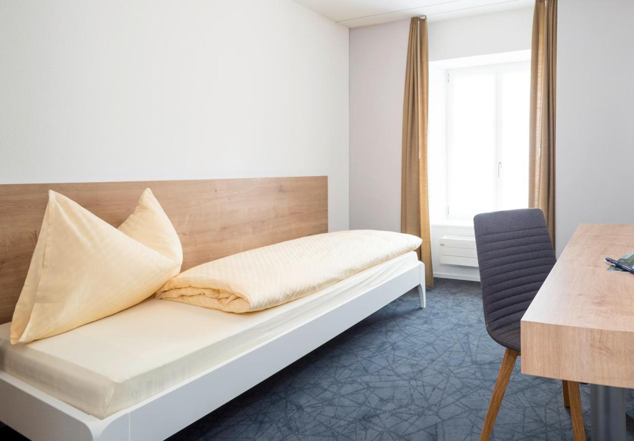Aparthotel Baeren Seengen Bagian luar foto